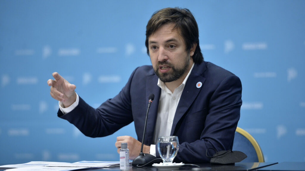 El Ministerio de Salud de la provincia de Buenos Aires da inicio a la campaña de vacunación antigripal 2025 con los adultos mayores.