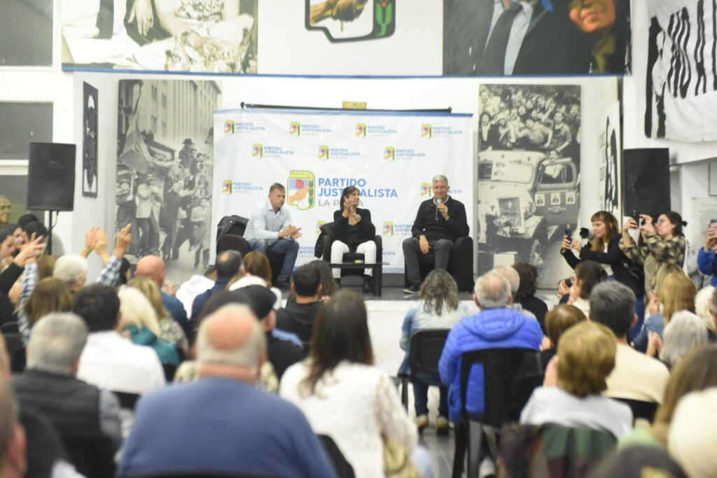 Teresa García brindó una charla de formación para militantes de La Cámpora en el PJ de La Plata.
