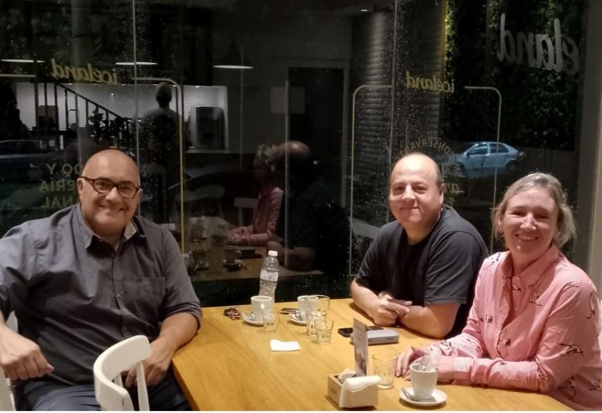 La foto que podría confirmar una alianza electoral UCR-PRO-LLA en Mercedes.