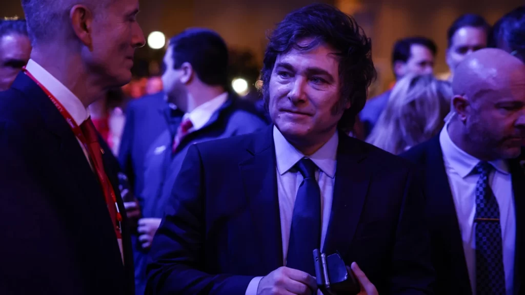 El viaje de Milei incluyó una intención clara: mantener un encuentro con Donald Trump que aún no se encontró. 