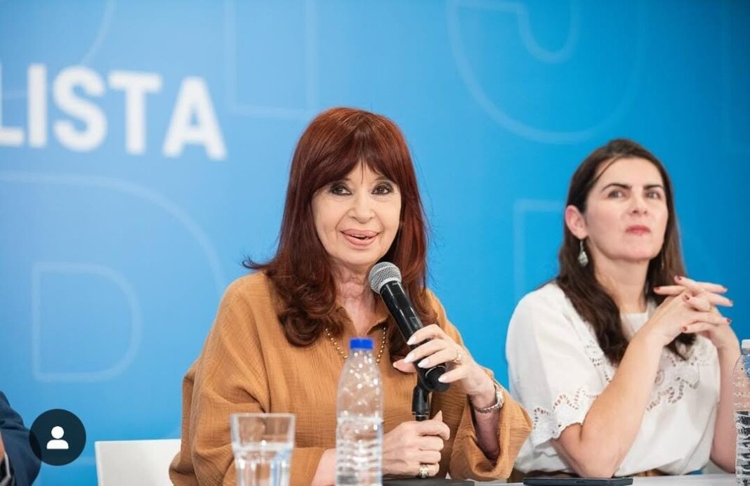 La expresidenta Cristina Kirchner cuestionó la política exterior de Milei y afirmó que 