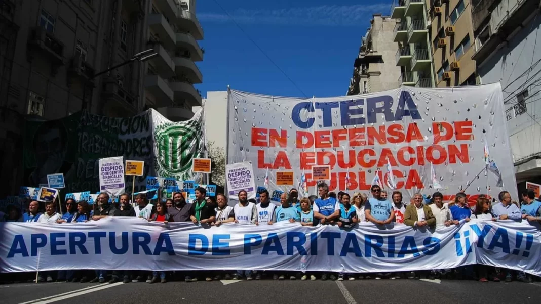 Docentes agrupados en CTERA anunciaron este viernes que se plegarán al paro general que realizará la CGT el próximo 10 de abril. Enterate todos los detalles.