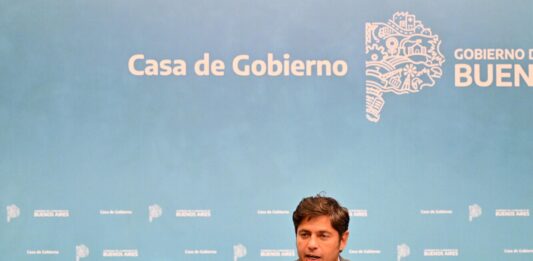 El gobernador de la provincia de Buenos Aires, Axel Kicillof, desdobló las elecciones y fijó como fecha de votación el 7 de septiembre. El peronismo en crisis.
