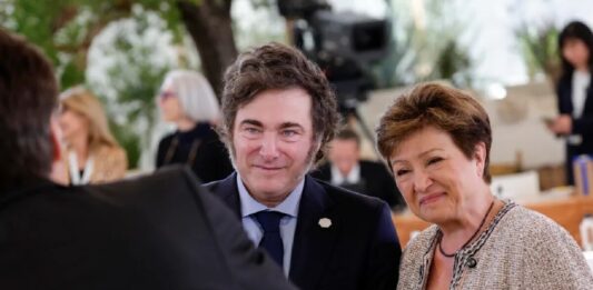 El FMI confirmó el nuevo acuerdo con Argentina por un total de USD 20.000 millones, en un programa que será de 48 meses.