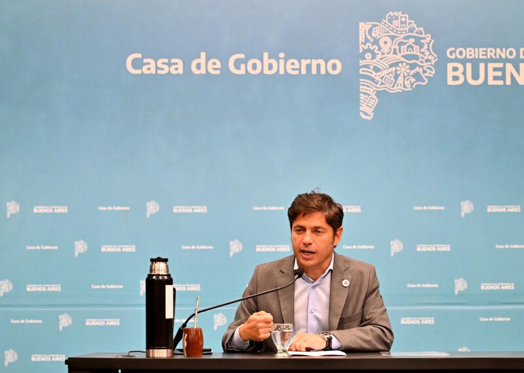 El gobernador de la provincia de Buenos Aires, Axel Kicillof, desdobló las elecciones y fijó como fecha de votación el 7 de septiembre. El peronismo en crisis.