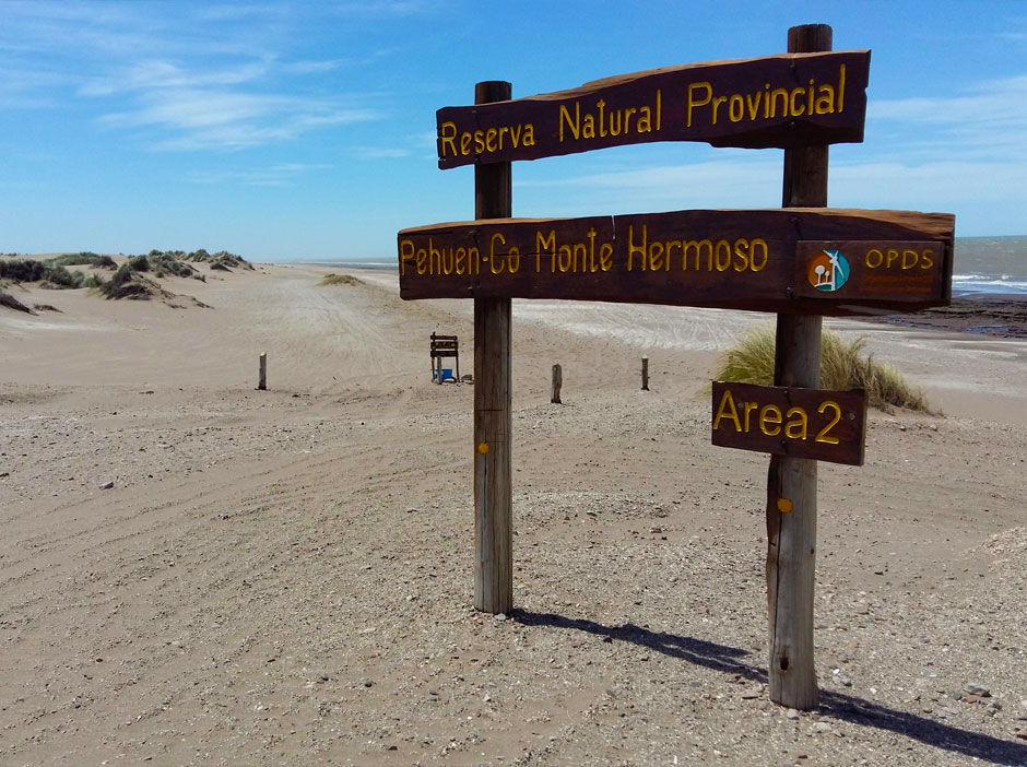La Reserva Geológica, Paleontológica y Arqueológica Provincial "Pehuén Co - Monte Hermoso", establecida por ley en 2005.