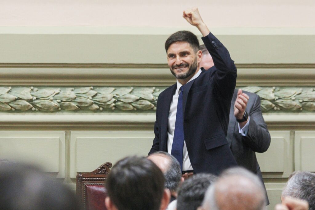 Elecciones en Santa Fe: el gobernador Maximiliano Pullaro será el cabeza de lista por el oficialismo.