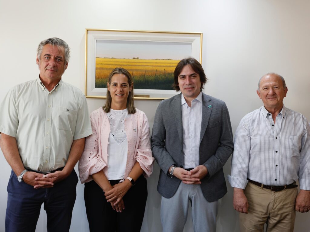 Desde la Mesa de Enlace y la agroindustria respaldaron la eliminación del cepo y advirtieron que puede impulsar inversiones y exportaciones.