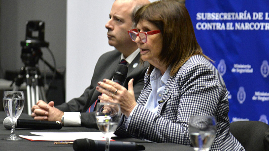 El Ministerio de Seguridad, que conduce Patricia Bullrich, lanzó mesas de intercambio para coordinar la lucha contra el narcotráfico.