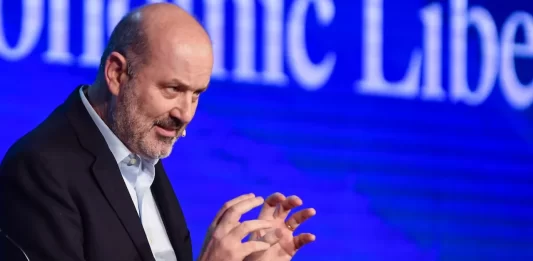 Sturzenegger y Kreplak se cruzaron en las redes sociales tras la desregulación de los medicamentos que anunció el Gobierno nacional.