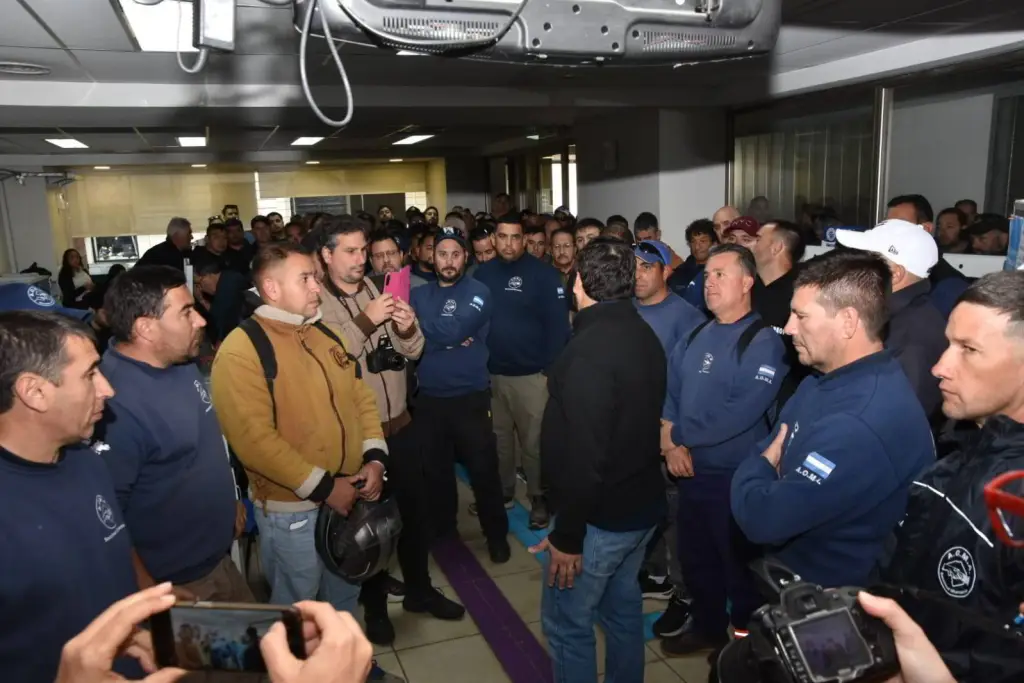En los últimos meses, Olavarría acumuló más de 200 despidos directos e indirectos, según relevó el gremio AOMA.