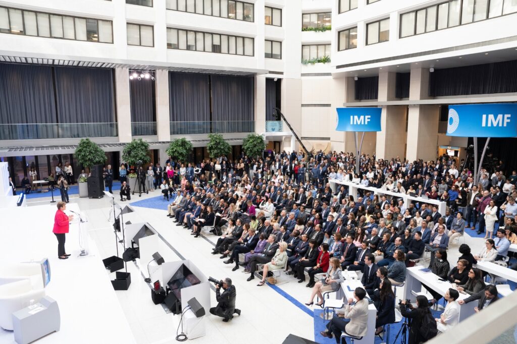 La directora del FMI abrió la conferencia de primavera del organismo con un elogio al nuevo acuerdo con Argentina.