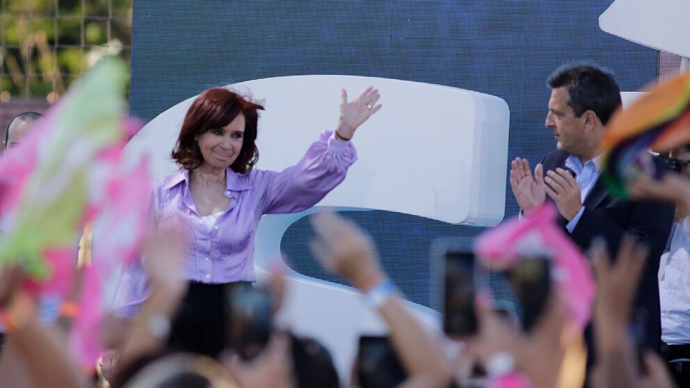Consultado por el futuro político de Cristina Fernández de Kirchner, el diputado Russo apoyó una eventual candidatura de la expresidenta en la Tercera Sección Electoral. 