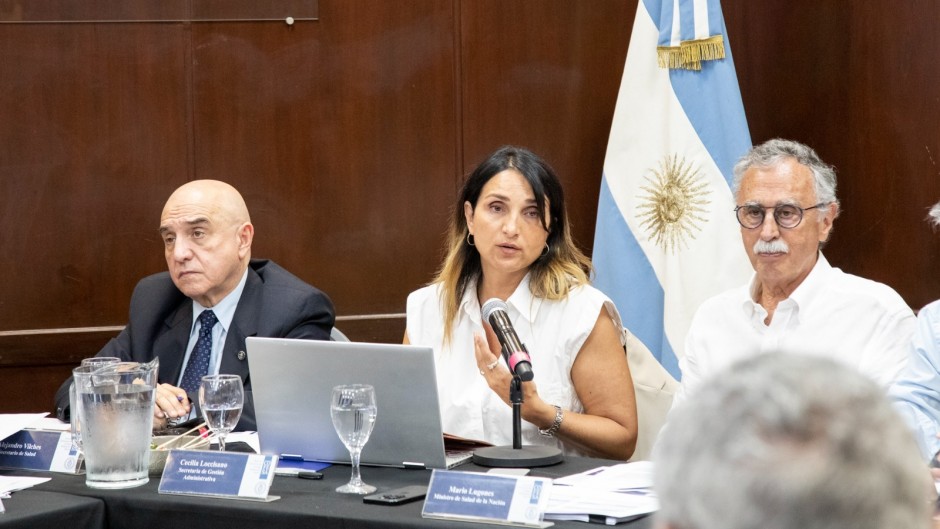 Las autoridades sanitarias cuestionaron que los aumentos anunciados superaban los índices oficiales de inflación del sector y anticipó que tomarán medidas si las prepagas no aplican correcciones.