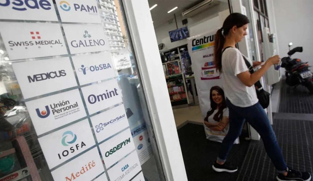 Tras la intervención del Ministerio de Salud, las prepagas frenaron los aumentos de mayo y prometieron revisar los porcentajes.
