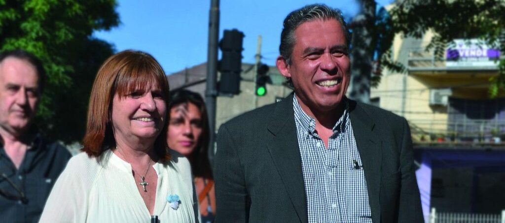 El exprecandidato a intendente de San Martín, Matías Lobos, junto a Patricia Bullrich.