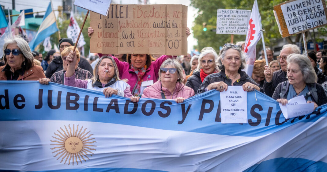 Jubilados y pensionados marcharán esta tarde a Plaza de Mayo, acompañados por organizaciones sociales y las centrales sindicales.