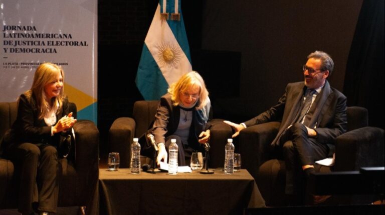 La jueza de la Suprema Corte, Hilda Kogan, respaldó la actualización de los plazos electorales.