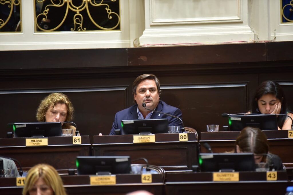Balbín destacó la “solidaridad del pueblo argentino” con Bahía Blanca