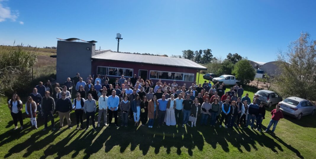 Con el foco puesto en la renovación partidaria, más de 100 jóvenes dirigentes de la UCR bonaerense se dieron cita en Trenque Lauquen.