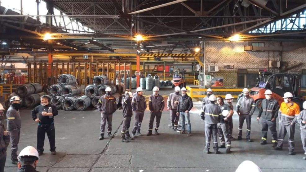 Acindar aclaró en un comunicado que el acuerdo de suspensiones renovado con el gremio el 25 de febrero estaría vigente hasta diciembre de 2025.