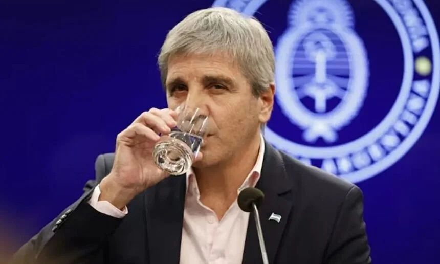 $LIBRA: desde la oposición apuntaron contra Luis Caputo por no presentarse en el Congreso.