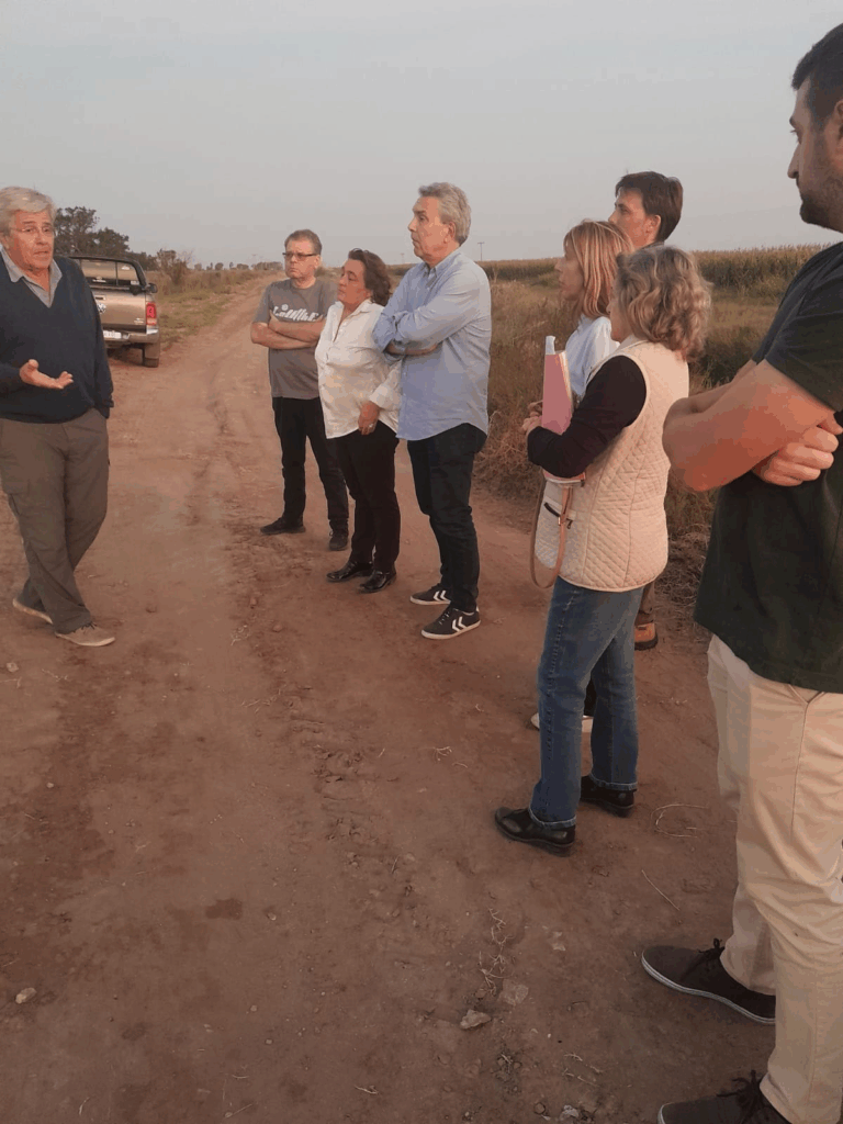 La senadora Eugenia Gil recorrió la Cuarta Sección Electoral donde charló con los vecinos sobre las problemáticas locales.
