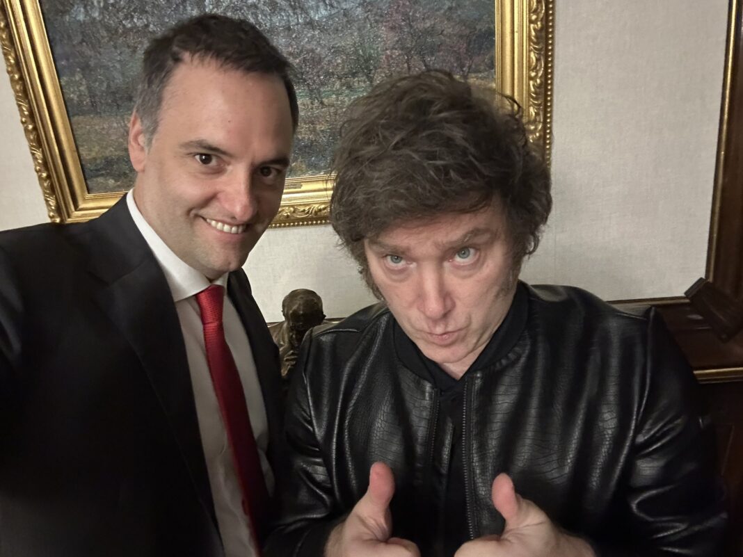 El presidente de la Nación, Javier Milei, participará de la campaña porteña de Manuel Adorni en Villa Lugano.