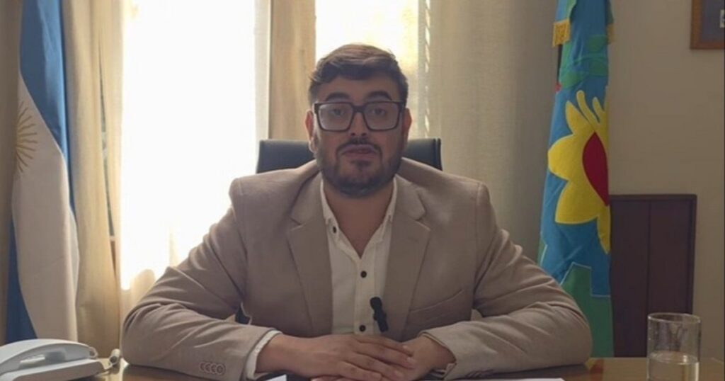 Emergencia económica: el intendente de Saavedra-Pigüe redujo un 13% los haberes de funcionarios y concejales.