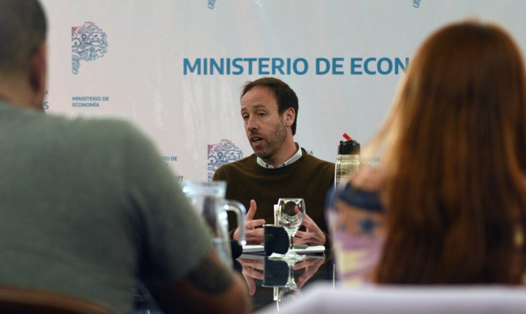 El ministro de Economía de la provincia de Buenos Aires, Pablo López, alertó sobre el deterioro de los principales indicadores económicos del territorio bonaerense.