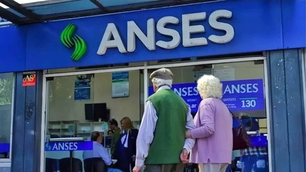 El Gobierno confirmó que el bono de mayo para jubilados y pensionados vuelve a ser de $70.000.
