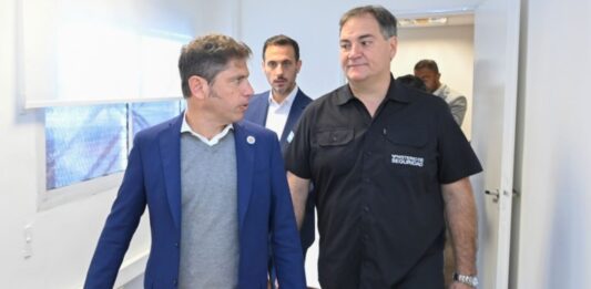 El senador Alex Campbell volvió a impulsar el proyecto para que el ministro de Seguridad bonaerense, Javier Alonso, acuda al recinto a dar expliaciones.