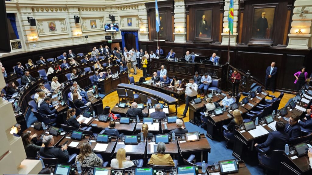 Durante la sesión en Diputados, Vaccarezza manifestó la necesidad de debatir próximamente la creación del Comité.