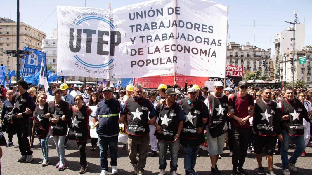La UTEP se reúne en CABA para marchar a la Secretaría de Trabajo y exigirle a Pettovello un aumento urgente del Salario Social Complementario.
