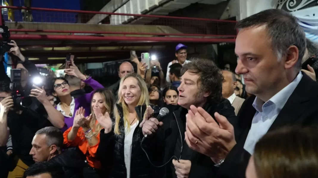 El presidente de la Nación, Javier Milei, estará presente en el cierre de campaña del candidato porteño de La Libertad Avanza, Manuel Adorni.