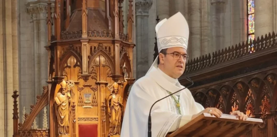El arzobispo de La Plata, Gustavo Carrara, encabeza este domingo una misa de acción de gracias por la elección del nuevo papa León XIV. Enteráte todos los detalles.