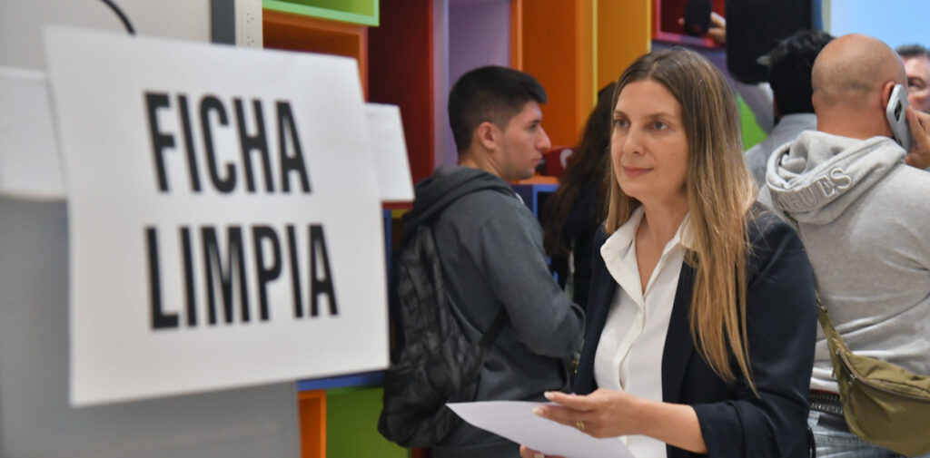 Milei apuntó al PRO por la derrota de Ficha Limpia y acusó una búsqueda de "ventaja electoral" en favor de Lospennatto.