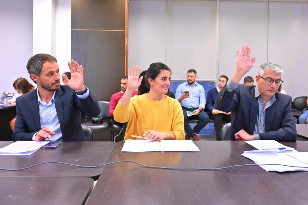 Diputados: la comisión de Legislación General despachó el proyecto para evitar estafas en la compra con tarjetas de débito.