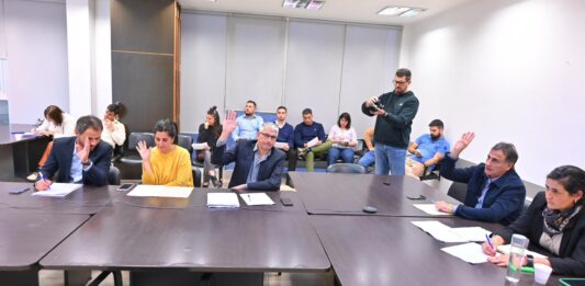 La comisión de Legislación General despachó un proyecto para regularizar los aportes del personal del Instituto de Lotería y Casinos que trabajaron en la temporada.