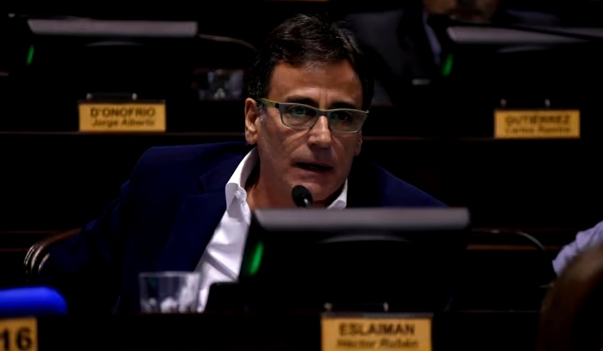 Al igual que Guerrera, el legislador Rubén Eslaiman se metió de lleno en la interna peronista con severas declaraciones.