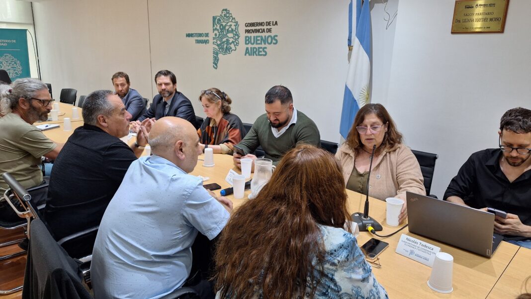 Los judiciales volvieron a ponerle pausa a las negociaciones paritarias bonaerenses con un cuarto intermedio tras recibir una oferta de 10% en dos tramos por parte del Ejecutivo.