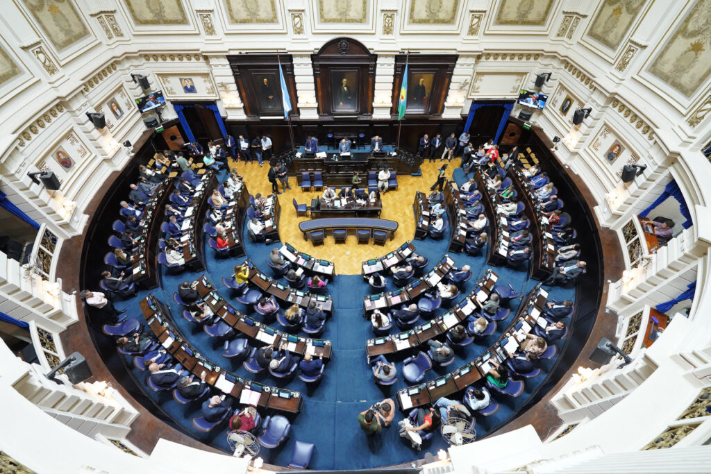 La iniciativa de declarar a El Eternauta, de interÃ©s legislativo fue aprobada durante la sesiÃ³n del lunes 12 de mayo y se relevÃ³ al Ejecutivo, una peticiÃ³n para su declaraciÃ³n de interÃ©s provincial.