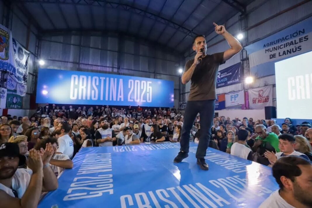 Julián Álvarez reunió a la militancia en Lanús y dio por hecha la candidatura de Cristina Kirchner en la Tercera Sección Electoral.