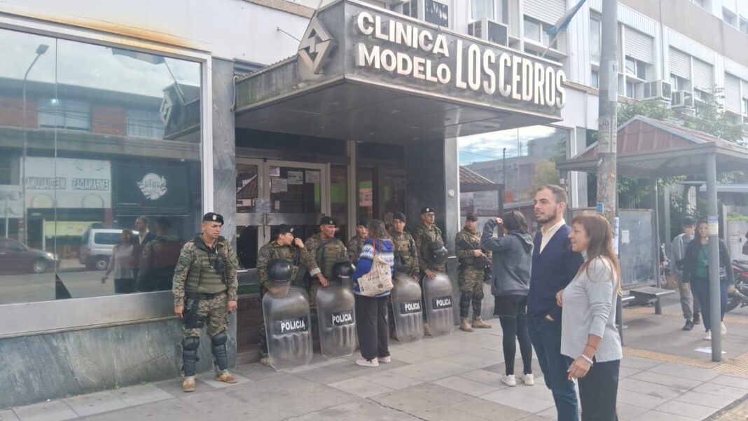 La diputada bonaerense, Laura Cano, advirtió sobre el despido de 50 trabajadores en la Clínica Los Cedros en San Justo, partido de La Matanza.