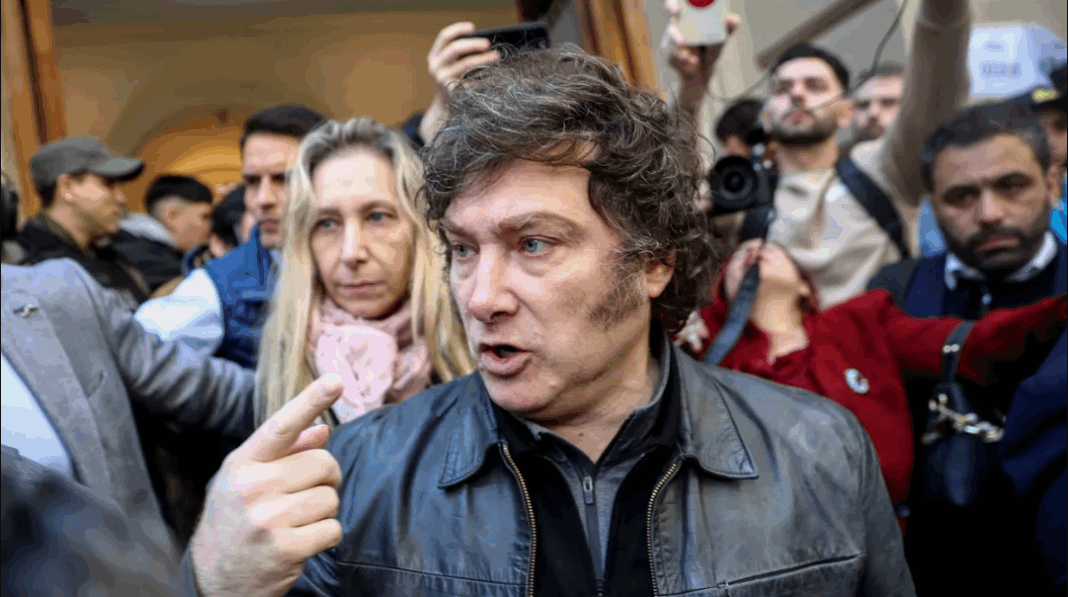 Javier Milei afirmó que el resultado de la elección en la CABA es “inapelable” y consideró que representa el “puntapié fundamental para pintar de violeta todo el país”.