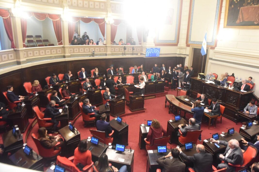 El Senado bonaerense tendrá el próximo jueves una sesión especial para tratar la ley de reelecciones indefinidas. Cómo vienen los números en el recinto.