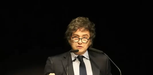 El presidente Javier Milei se refirió este viernes a la crisis del Hospital Garrahan. “No hay que dejarse psicopatear por los mentirosos”, expresó en declaraciones radiales.