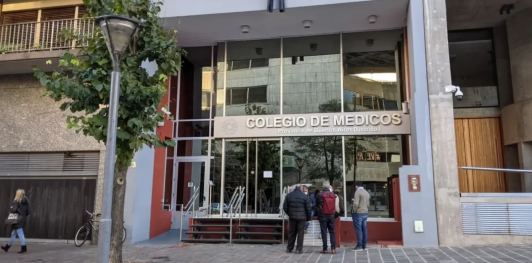 El titular del Colegio de Médicos bonaerense, Julio Dunogent, alertó que el proyecto de Pagano pone en riesgo el control sanitario.