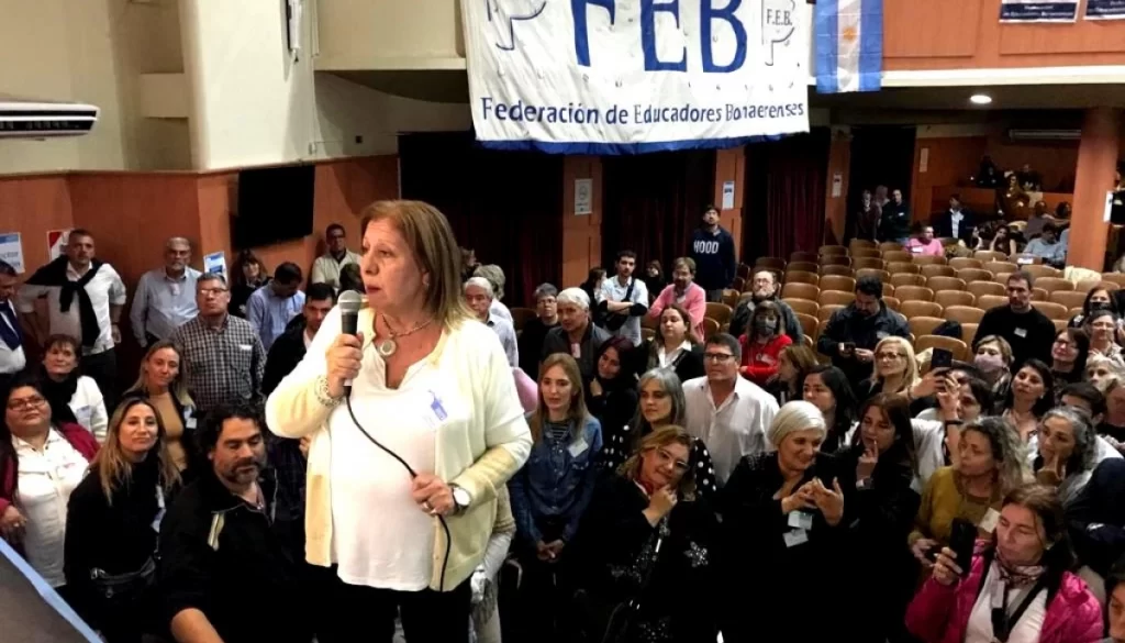 La titular del FEB, Lilian Olivera. 