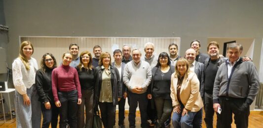 Miguel Fernández asumió al frente del Comité de Contingencia de la UCR bonaerense tras un acuerdo entre Abad y Lousteau.